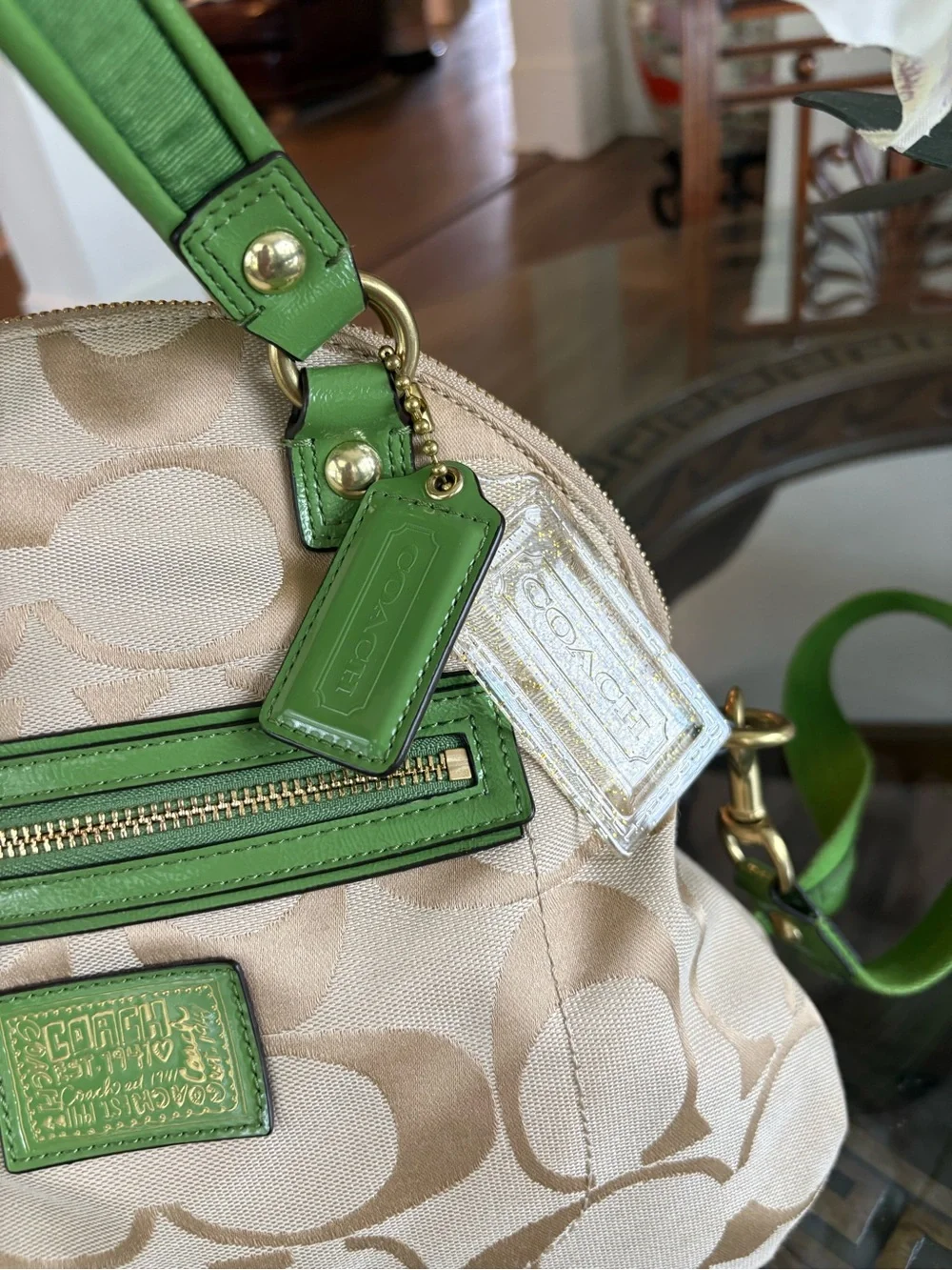ππCOACH POPPY DAISY SIGNATURE KHAKI JACQUARD & CHARTREUSE LEATHER BAG!ππ - Picture 4 of 10